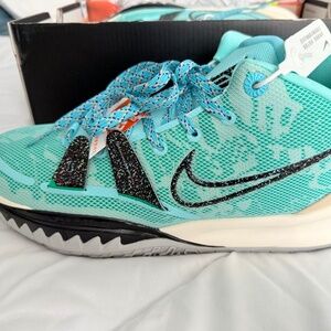 Kyrie 7 EP GOAT Basketball Shoes - Size 11